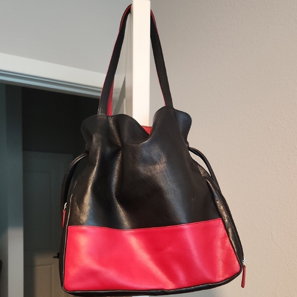 Black and Red Women's Leather Bag - Picture 1 of 10